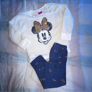 Minnie Mouse Outfit